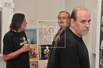 Ivan Prokop a Vladimír Kouřil (v druhém plánu)