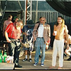 TRUTNOV OPEN AIR MUSIC FESTIVAL 2000 objektivem Miroslava Lédla 