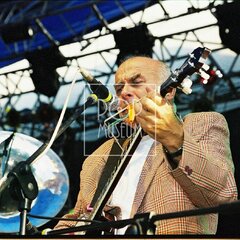 TRUTNOV OPEN AIR MUSIC FESTIVAL 2000 objektivem Miroslava Lédla 