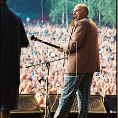 TRUTNOV OPEN AIR MUSIC FESTIVAL 2000 objektivem Miroslava Lédla 
