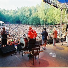 TRUTNOV OPEN AIR MUSIC FESTIVAL 2000 objektivem Miroslava Lédla 