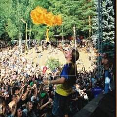 TRUTNOV OPEN AIR MUSIC FESTIVAL 2000 objektivem Miroslava Lédla 