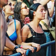 TRUTNOV OPEN AIR MUSIC FESTIVAL 2000 objektivem Miroslava Lédla 