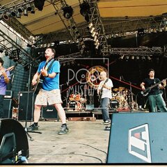 TRUTNOV OPEN AIR MUSIC FESTIVAL 2001 objektivem Miroslava Lédla