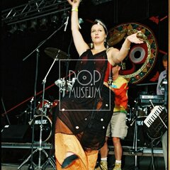 TRUTNOV OPEN AIR MUSIC FESTIVAL 2001 objektivem Miroslava Lédla