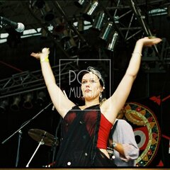 TRUTNOV OPEN AIR MUSIC FESTIVAL 2001 objektivem Miroslava Lédla