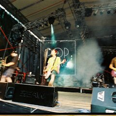 TRUTNOV OPEN AIR MUSIC FESTIVAL 2001 objektivem Miroslava Lédla