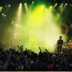 TRUTNOV OPEN AIR MUSIC FESTIVAL 2001 objektivem Miroslava Lédla