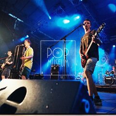 TRUTNOV OPEN AIR MUSIC FESTIVAL 2001 objektivem Miroslava Lédla