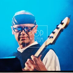 TRUTNOV OPEN AIR MUSIC FESTIVAL 2001 objektivem Miroslava Lédla