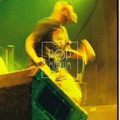 TRUTNOV OPEN AIR MUSIC FESTIVAL 2000 objektivem Miroslava Lédla 