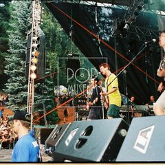 TRUTNOV OPEN AIR MUSIC FESTIVAL 2001 objektivem Miroslava Lédla