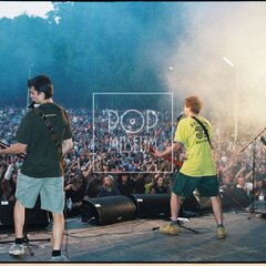 TRUTNOV OPEN AIR MUSIC FESTIVAL 2001 objektivem Miroslava Lédla