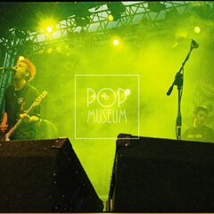 TRUTNOV OPEN AIR MUSIC FESTIVAL 2000 objektivem Miroslava Lédla 