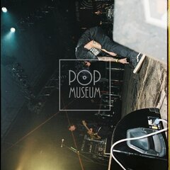 TRUTNOV OPEN AIR MUSIC FESTIVAL 2001 objektivem Miroslava Lédla