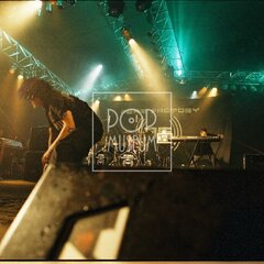 TRUTNOV OPEN AIR MUSIC FESTIVAL 2001 objektivem Miroslava Lédla