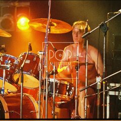 TRUTNOV OPEN AIR MUSIC FESTIVAL 2000 objektivem Miroslava Lédla 