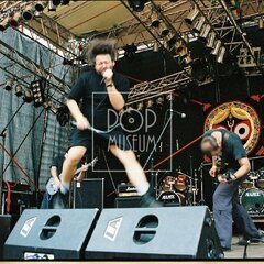 TRUTNOV OPEN AIR MUSIC FESTIVAL 2001 objektivem Miroslava Lédla