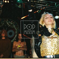 TRUTNOV OPEN AIR MUSIC FESTIVAL 2001 objektivem Miroslava Lédla