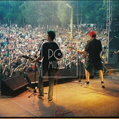 TRUTNOV OPEN AIR MUSIC FESTIVAL 2000 objektivem Miroslava Lédla 