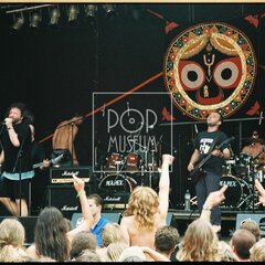 TRUTNOV OPEN AIR MUSIC FESTIVAL 2001 objektivem Miroslava Lédla