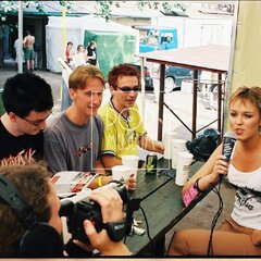 TRUTNOV OPEN AIR MUSIC FESTIVAL 2001 objektivem Miroslava Lédla