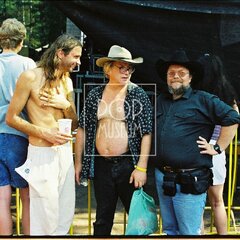 TRUTNOV OPEN AIR MUSIC FESTIVAL 2000 objektivem Miroslava Lédla 