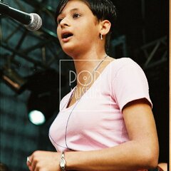 TRUTNOV OPEN AIR MUSIC FESTIVAL 2001 objektivem Miroslava Lédla