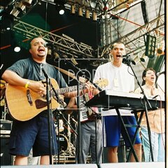 TRUTNOV OPEN AIR MUSIC FESTIVAL 2001 objektivem Miroslava Lédla