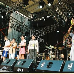 TRUTNOV OPEN AIR MUSIC FESTIVAL 2001 objektivem Miroslava Lédla