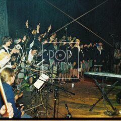 TRUTNOV OPEN AIR MUSIC FESTIVAL 2000 objektivem Miroslava Lédla 