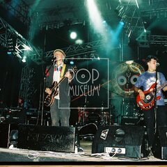 TRUTNOV OPEN AIR MUSIC FESTIVAL 2001 objektivem Miroslava Lédla