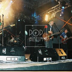 TRUTNOV OPEN AIR MUSIC FESTIVAL 2001 objektivem Miroslava Lédla