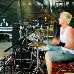 TRUTNOV OPEN AIR MUSIC FESTIVAL 2004 objektivem Miroslava Lédla