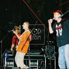 TRUTNOV OPEN AIR MUSIC FESTIVAL 2004 objektivem Miroslava Lédla