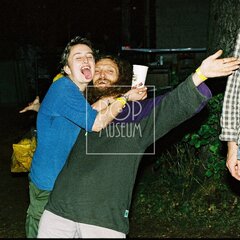 TRUTNOV OPEN AIR MUSIC FESTIVAL 2004 objektivem Miroslava Lédla