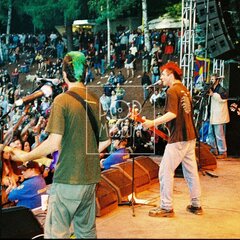 TRUTNOV OPEN AIR MUSIC FESTIVAL 2004 objektivem Miroslava Lédla