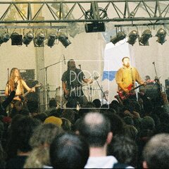 TRUTNOV OPEN AIR MUSIC FESTIVAL 2004 objektivem Miroslava Lédla