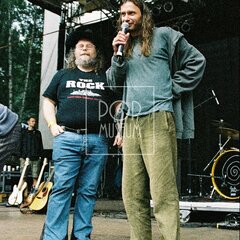 TRUTNOV OPEN AIR MUSIC FESTIVAL 2004 objektivem Miroslava Lédla