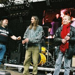 TRUTNOV OPEN AIR MUSIC FESTIVAL 2004 objektivem Miroslava Lédla