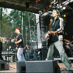 TRUTNOV OPEN AIR MUSIC FESTIVAL 2004 objektivem Miroslava Lédla