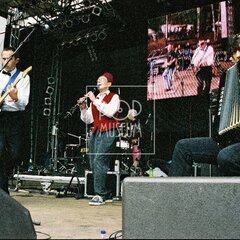 TRUTNOV OPEN AIR MUSIC FESTIVAL 2004 objektivem Miroslava Lédla