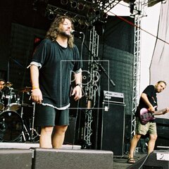 TRUTNOV OPEN AIR MUSIC FESTIVAL 2004 objektivem Miroslava Lédla