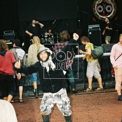 TRUTNOV OPEN AIR MUSIC FESTIVAL 2004 objektivem Miroslava Lédla