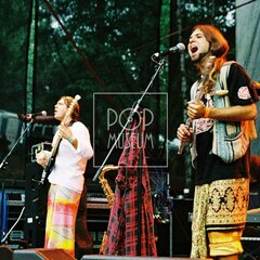 TRUTNOV OPEN AIR MUSIC FESTIVAL 2004 objektivem Miroslava Lédla