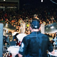 TRUTNOV OPEN AIR MUSIC FESTIVAL 2004 objektivem Miroslava Lédla