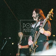 TRUTNOV OPEN AIR MUSIC FESTIVAL 2004 objektivem Miroslava Lédla