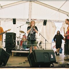 TRUTNOV OPEN AIR MUSIC FESTIVAL 2005 objektivem Miroslava Lédla