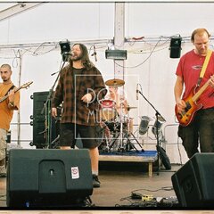 TRUTNOV OPEN AIR MUSIC FESTIVAL 2005 objektivem Miroslava Lédla