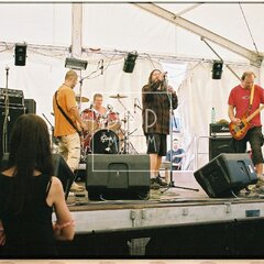 TRUTNOV OPEN AIR MUSIC FESTIVAL 2005 objektivem Miroslava Lédla